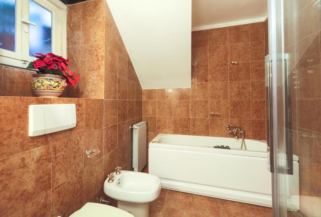 Chiossone Suites Genova Eksteriør billede